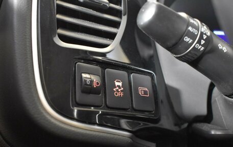 Mitsubishi Outlander III рестайлинг 3, 2013 год, 1 240 000 рублей, 19 фотография