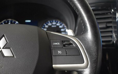 Mitsubishi Outlander III рестайлинг 3, 2013 год, 1 240 000 рублей, 16 фотография