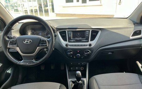 Hyundai Solaris II рестайлинг, 2019 год, 10 фотография