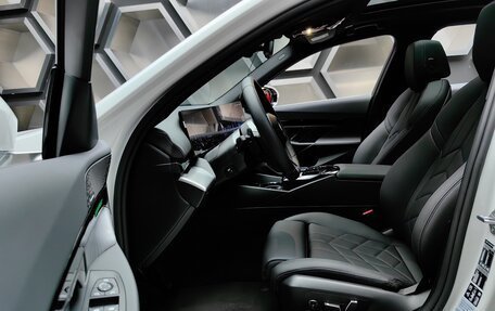 BMW 5 серия, 2024 год, 8 650 000 рублей, 18 фотография