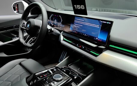 BMW 5 серия, 2024 год, 8 650 000 рублей, 30 фотография