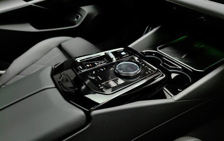 BMW 5 серия, 2024 год, 8 650 000 рублей, 31 фотография