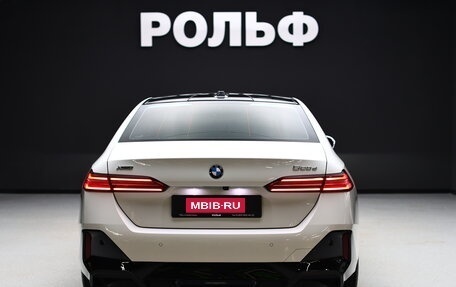 BMW 5 серия, 2024 год, 8 650 000 рублей, 34 фотография