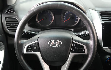 Hyundai Solaris II рестайлинг, 2013 год, 1 029 000 рублей, 17 фотография