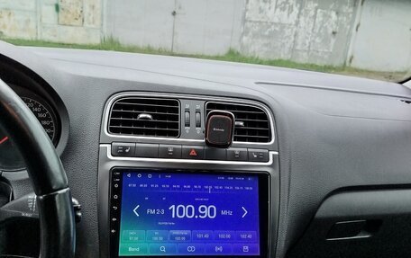 Volkswagen Polo VI (EU Market), 2012 год, 950 000 рублей, 11 фотография