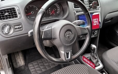 Volkswagen Polo VI (EU Market), 2012 год, 950 000 рублей, 10 фотография