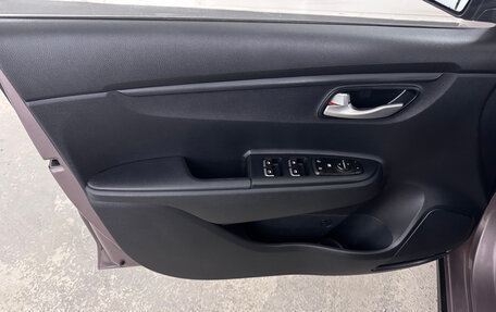 KIA Rio IV, 2018 год, 1 397 000 рублей, 21 фотография