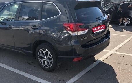 Subaru Forester, 2018 год, 2 050 000 рублей, 2 фотография