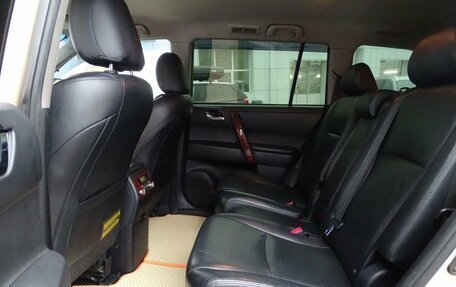 Toyota Highlander III, 2012 год, 1 890 000 рублей, 7 фотография