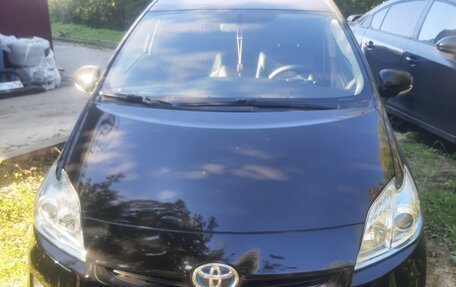 Toyota Prius, 2010 год, 1 050 000 рублей, 2 фотография