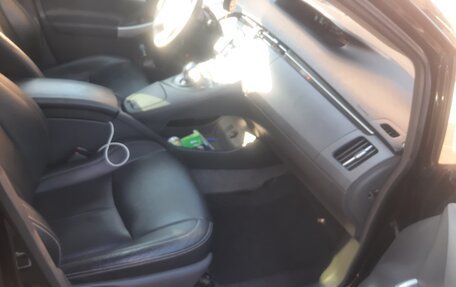 Toyota Prius, 2010 год, 1 050 000 рублей, 11 фотография