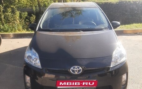 Toyota Prius, 2010 год, 1 050 000 рублей, 5 фотография