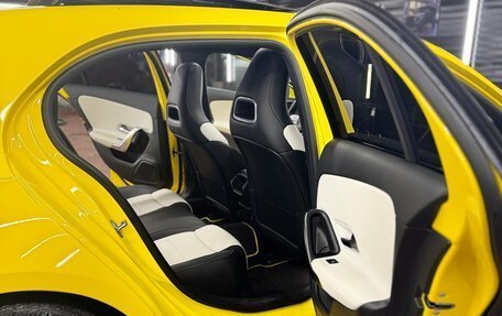 Mercedes-Benz A-Класс, 2019 год, 2 750 000 рублей, 9 фотография
