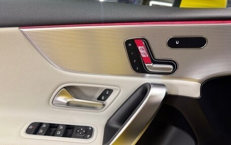 Mercedes-Benz A-Класс, 2019 год, 2 750 000 рублей, 14 фотография
