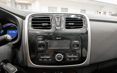 Renault Logan II, 2017 год, 435 000 рублей, 19 фотография
