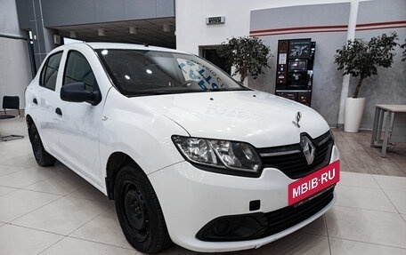 Renault Logan II, 2017 год, 435 000 рублей, 7 фотография