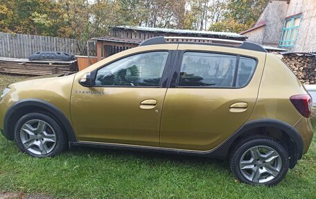 Renault Sandero II рестайлинг, 2015 год, 685 000 рублей, 1 фотография