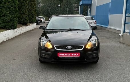 Ford Focus II рестайлинг, 2005 год, 450 000 рублей, 1 фотография