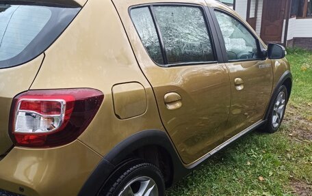 Renault Sandero II рестайлинг, 2015 год, 685 000 рублей, 3 фотография