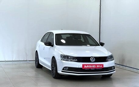Volkswagen Jetta VI, 2015 год, 1 317 000 рублей, 2 фотография