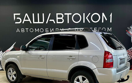Hyundai Tucson III, 2008 год, 750 000 рублей, 2 фотография