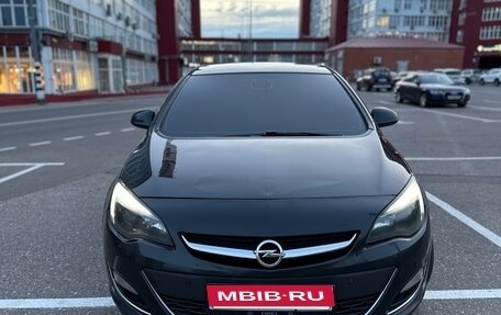 Opel Astra J, 2013 год, 855 000 рублей, 2 фотография