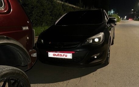 Opel Astra J, 2013 год, 855 000 рублей, 21 фотография