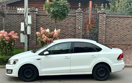 Volkswagen Polo VI (EU Market), 2017 год, 1 075 000 рублей, 2 фотография