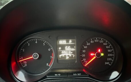Volkswagen Polo VI (EU Market), 2017 год, 1 075 000 рублей, 9 фотография