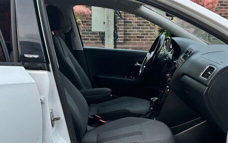 Volkswagen Polo VI (EU Market), 2017 год, 1 075 000 рублей, 21 фотография