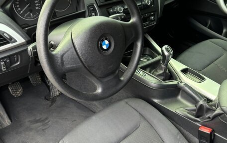 BMW 1 серия, 2012 год, 1 075 000 рублей, 21 фотография