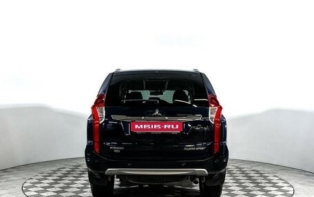 Mitsubishi Pajero Sport III рестайлинг, 2017 год, 2 897 000 рублей, 6 фотография