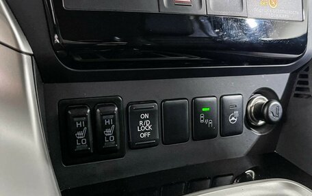 Mitsubishi Pajero Sport III рестайлинг, 2017 год, 2 897 000 рублей, 15 фотография