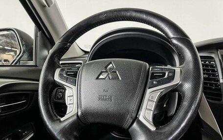 Mitsubishi Pajero Sport III рестайлинг, 2017 год, 2 897 000 рублей, 14 фотография