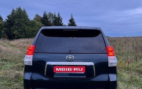Toyota Land Cruiser Prado 150 рестайлинг 2, 2012 год, 2 700 000 рублей, 6 фотография