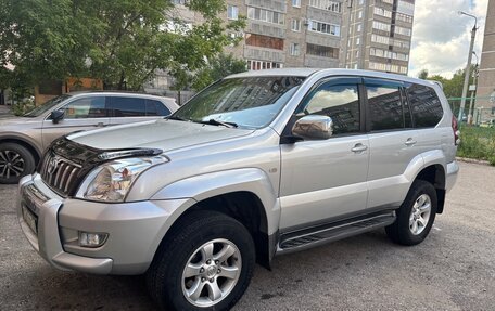 Toyota Land Cruiser Prado 120 рестайлинг, 2007 год, 1 750 000 рублей, 6 фотография