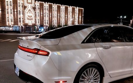 Lincoln MKZ II рестайлинг, 2017 год, 1 490 000 рублей, 5 фотография