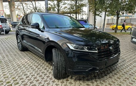 Volkswagen Touareg III, 2018 год, 5 150 000 рублей, 2 фотография
