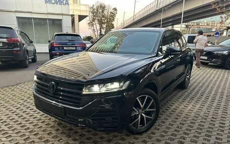 Volkswagen Touareg III, 2018 год, 5 150 000 рублей, 3 фотография
