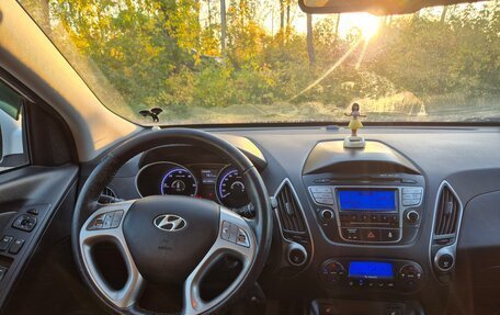 Hyundai ix35 I рестайлинг, 2011 год, 960 000 рублей, 7 фотография