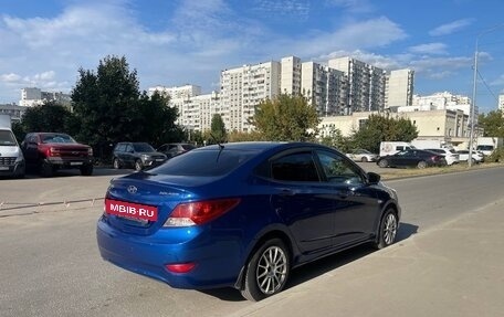 Hyundai Solaris II рестайлинг, 2011 год, 710 000 рублей, 5 фотография