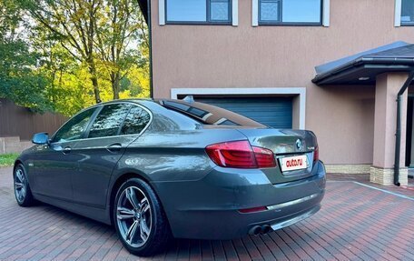 BMW 5 серия, 2013 год, 1 590 000 рублей, 4 фотография