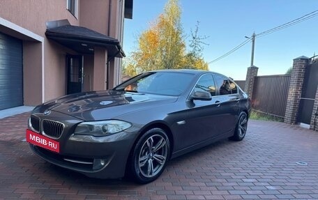 BMW 5 серия, 2013 год, 1 590 000 рублей, 2 фотография
