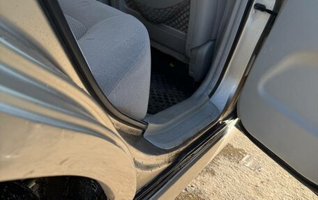 KIA Cerato I, 2005 год, 330 000 рублей, 21 фотография