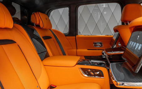 Rolls-Royce Cullinan, 2025 год, 66 990 000 рублей, 13 фотография