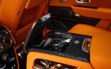 Rolls-Royce Cullinan, 2025 год, 66 990 000 рублей, 14 фотография
