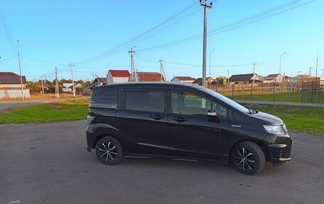 Honda Freed I, 2012 год, 1 270 000 рублей, 8 фотография