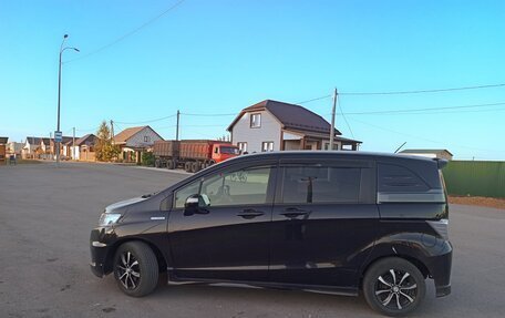 Honda Freed I, 2012 год, 1 270 000 рублей, 2 фотография
