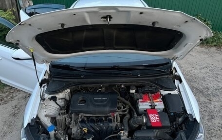 Hyundai Elantra VI рестайлинг, 2016 год, 1 600 000 рублей, 2 фотография