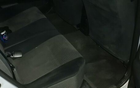 Nissan Avenir II, 2002 год, 750 000 рублей, 4 фотография